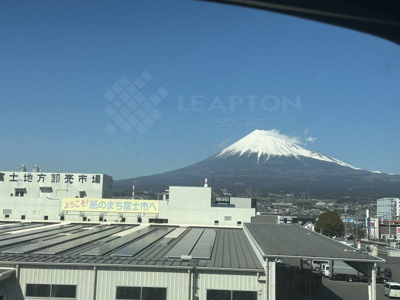 Admire Leapton Energy Co., Ltd. ’s outrageous solar rooftop project under Mount Fuji.